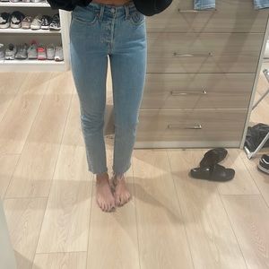 Levi’s wedgie size 24